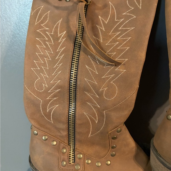 WOMEN COCONUT BY MATISSA, TAN/BROWN COWBOY STYLE, ZIP SIDE BOOTS SIZE 8 - Picture 2 of 7